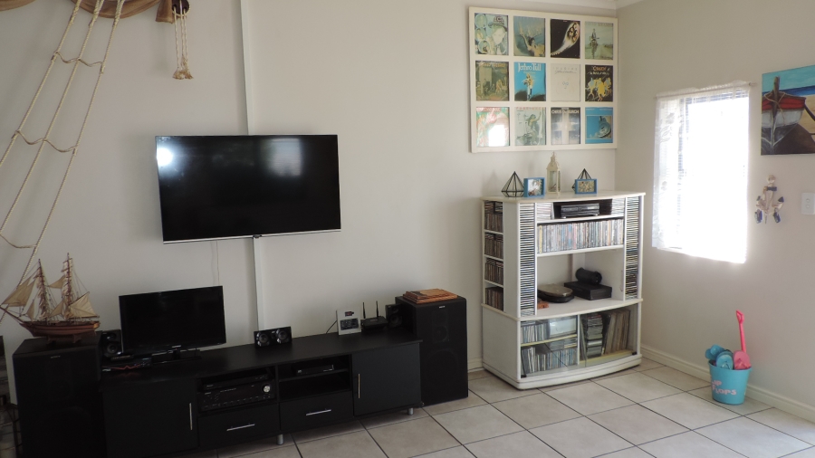 3 Bedroom Property for Sale in Blue Lagoon Western Cape